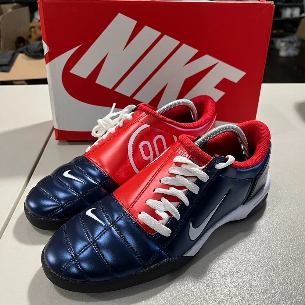 Nike Total 90 Men 9.5 Sneakers Shoes Midnight Navy II7631-400 Indoor Soccer RARE